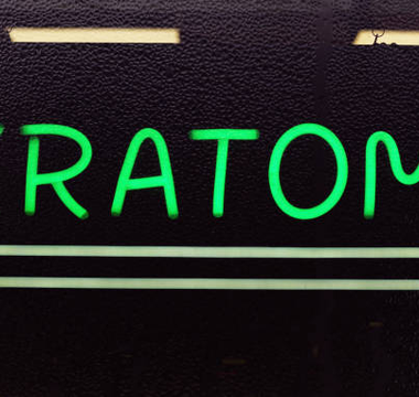10 Things To Know Before You Smoke Kratom Powder